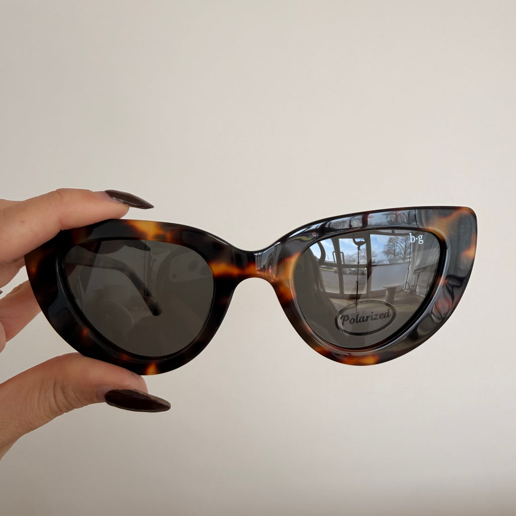 Rhia Tort | Seconds and Samples