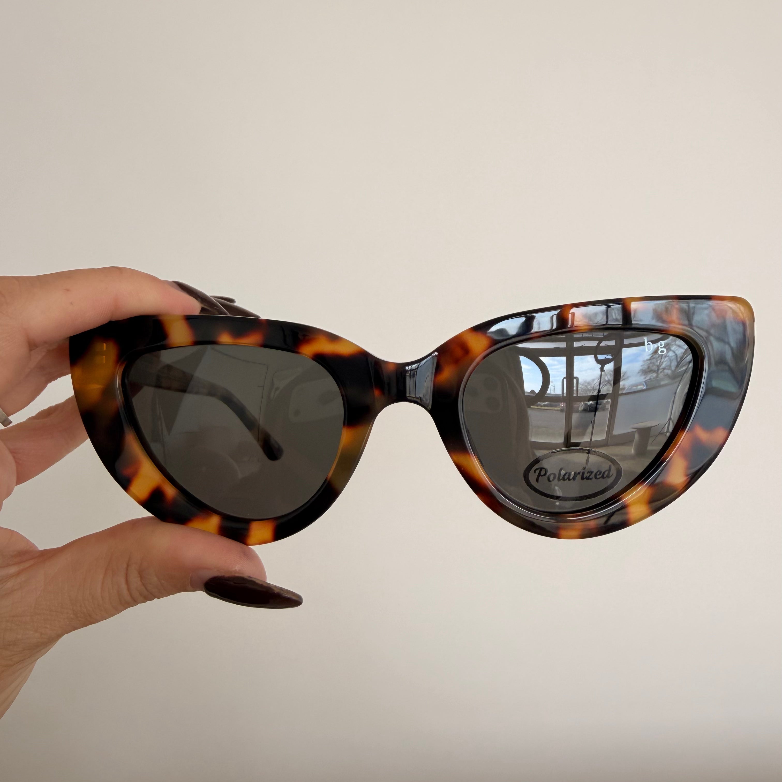 Rhia Tort | Seconds and Samples
