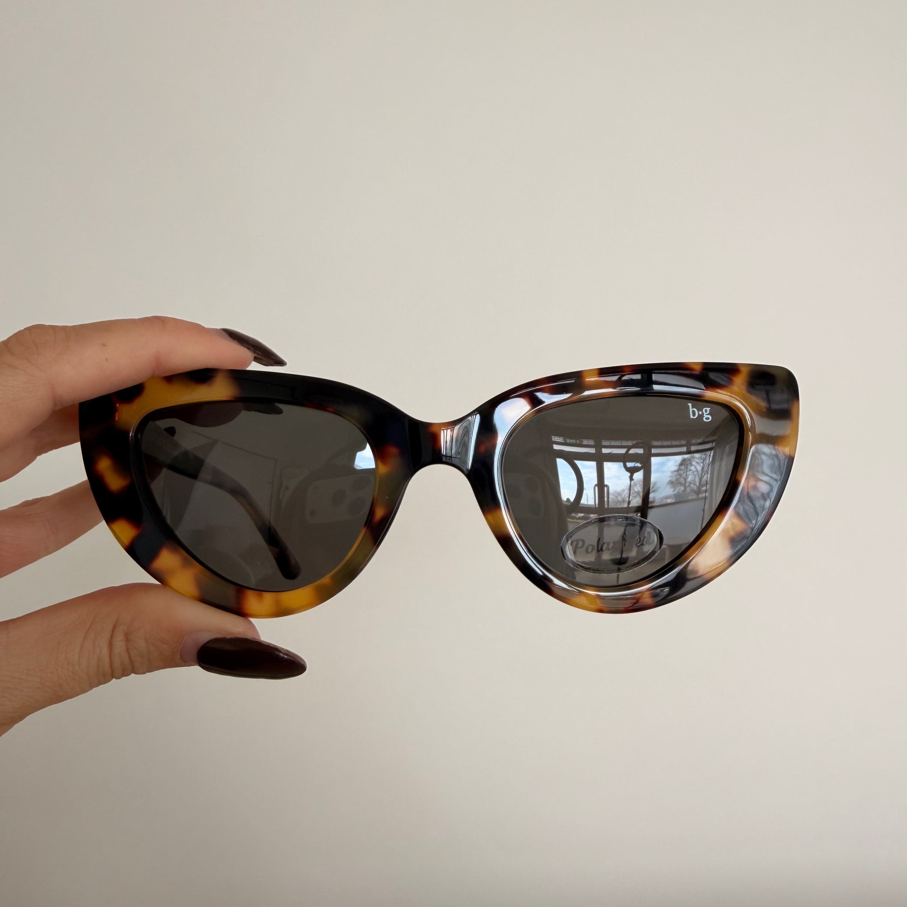 Rhia Tort | Seconds and Samples