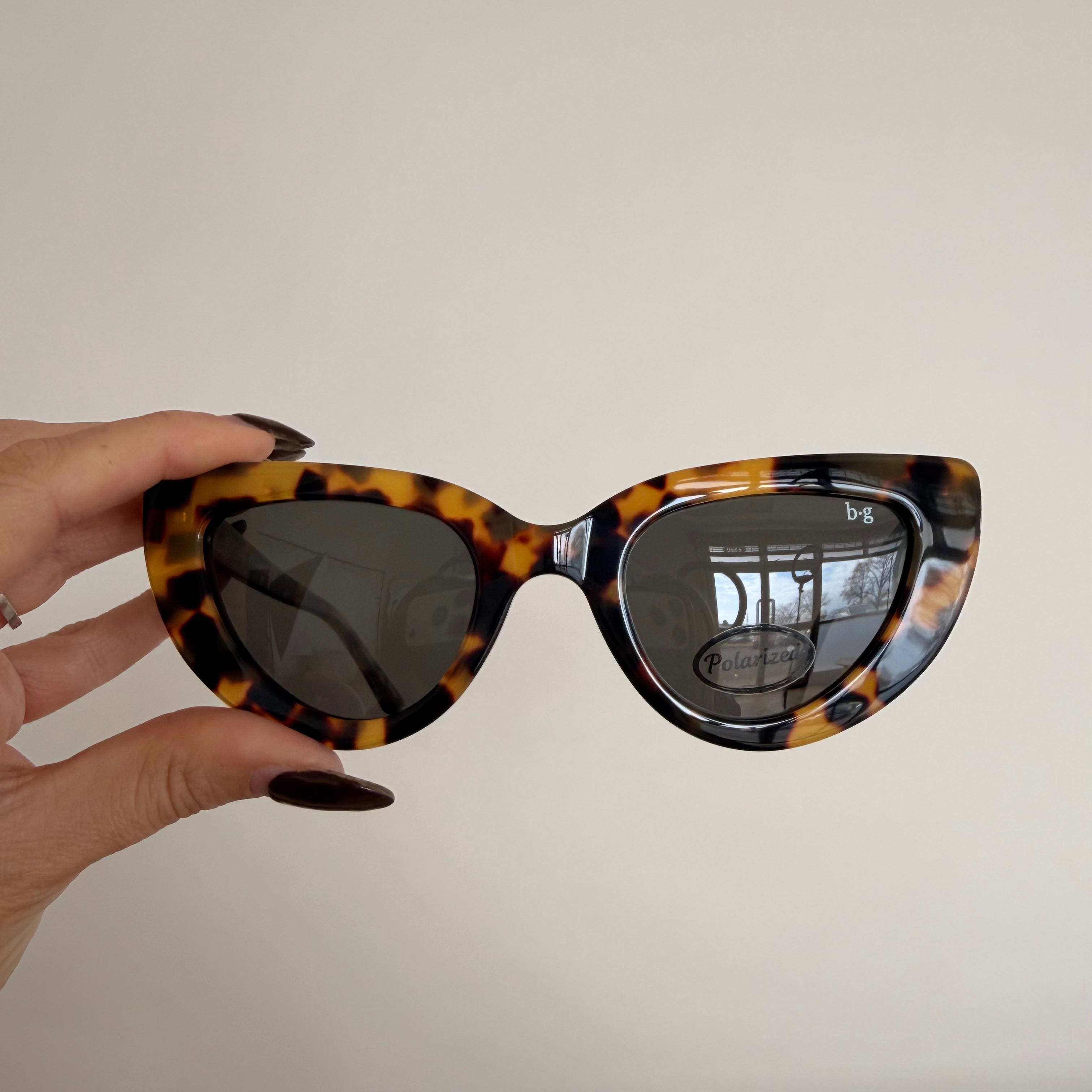 Rhia Tort | Seconds and Samples