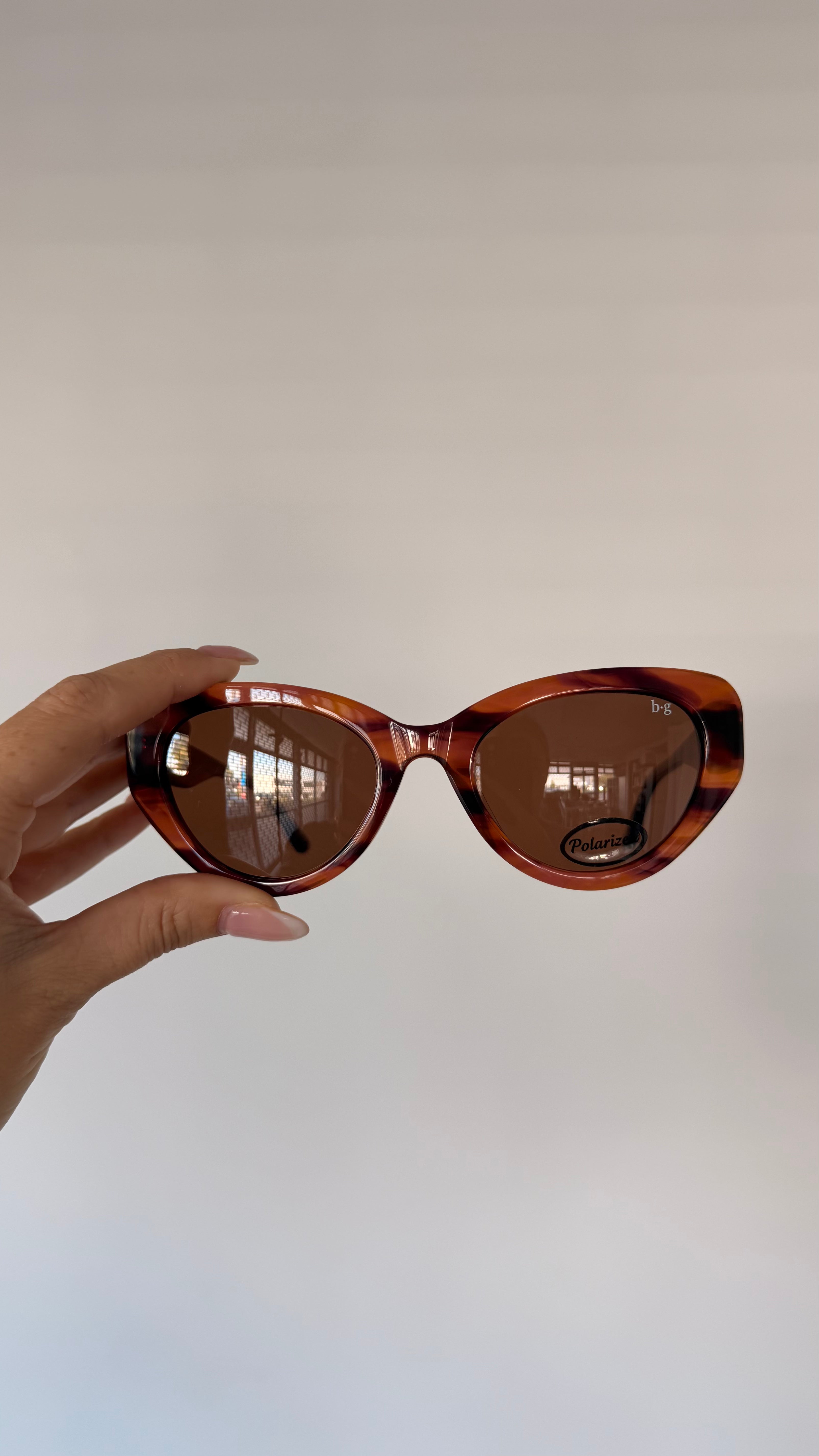 Demi | Tort Seconds and Smaples